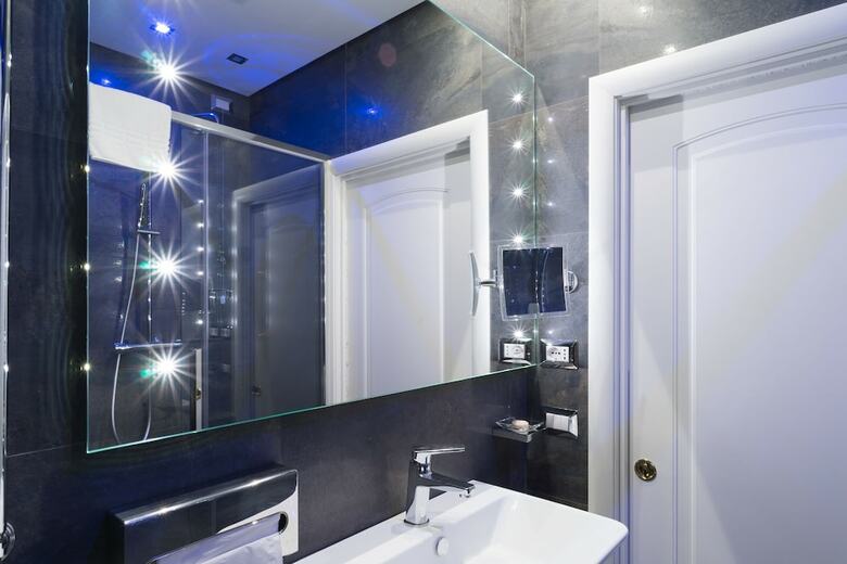 Hotel Les Diamants Spanish Steps Suite