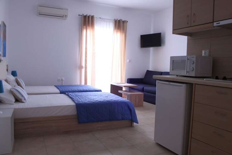Aparthotel Krinis Apartments