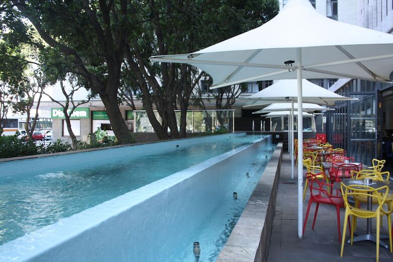 Best Western Fountains Hotel