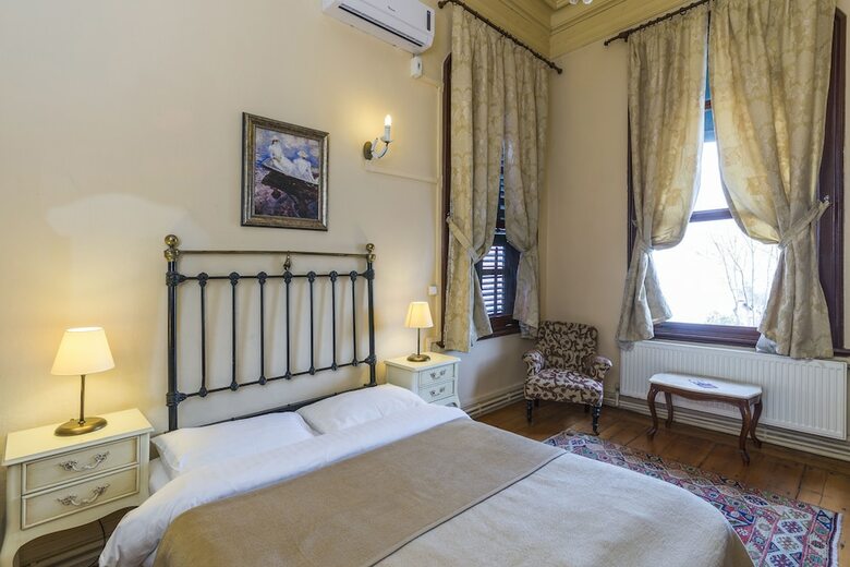 Anastasia Meziki Hotel