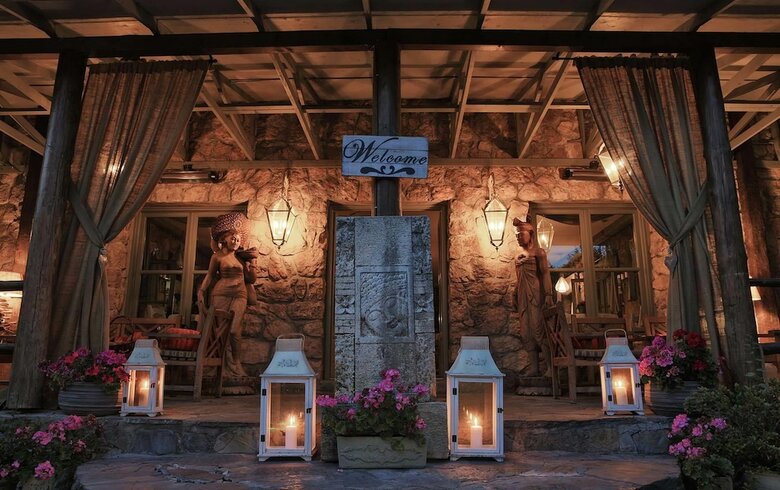 Hotel Village Park Resort And Spa Otel