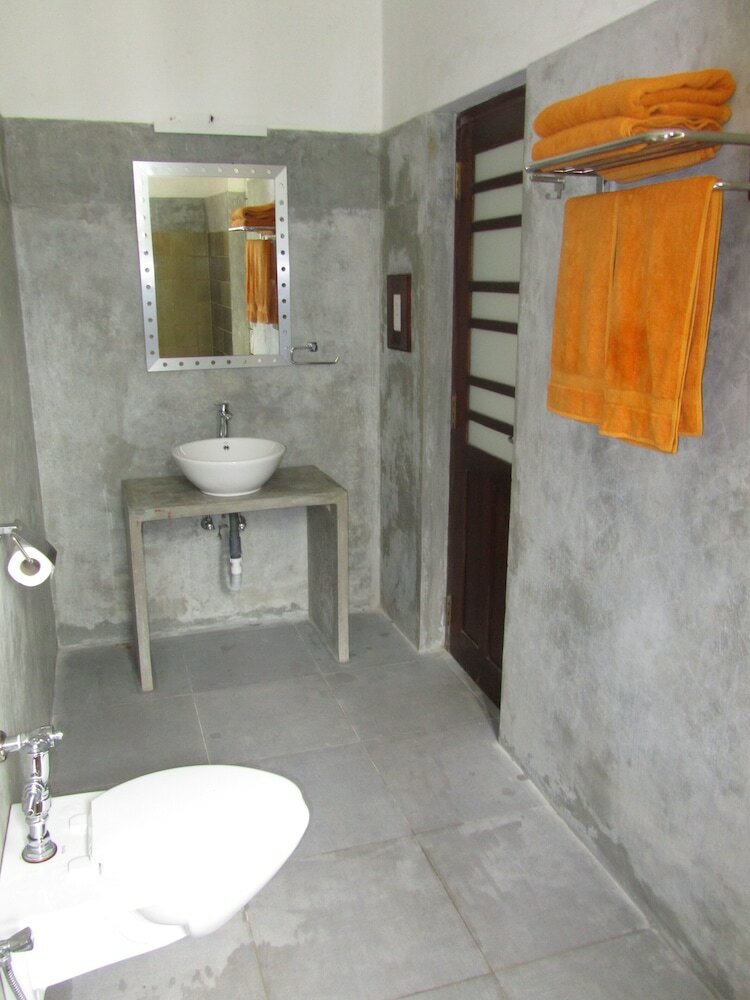 Hotel Isana Beach House