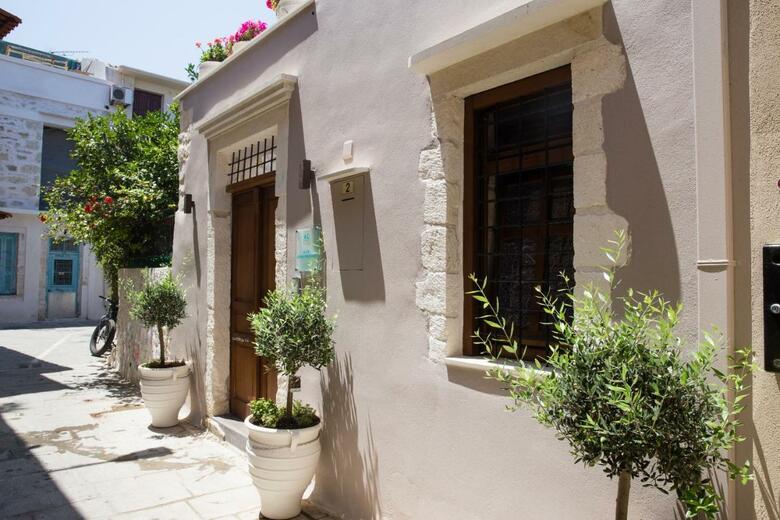 Villa AC Homes Alice