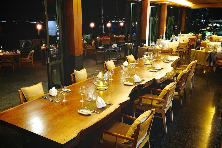 Hotel Hansar Samui Resort & Spa