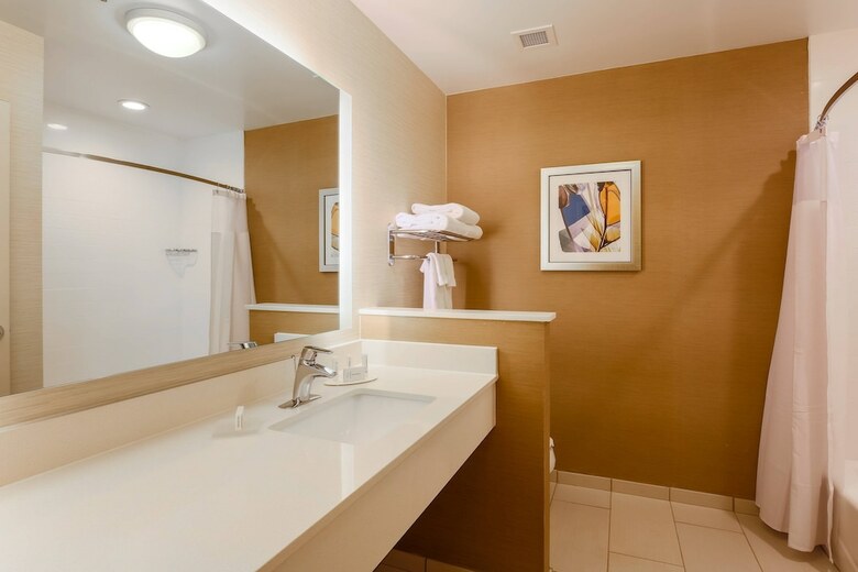Hotel Fairfield Inn & Suites Alexandria