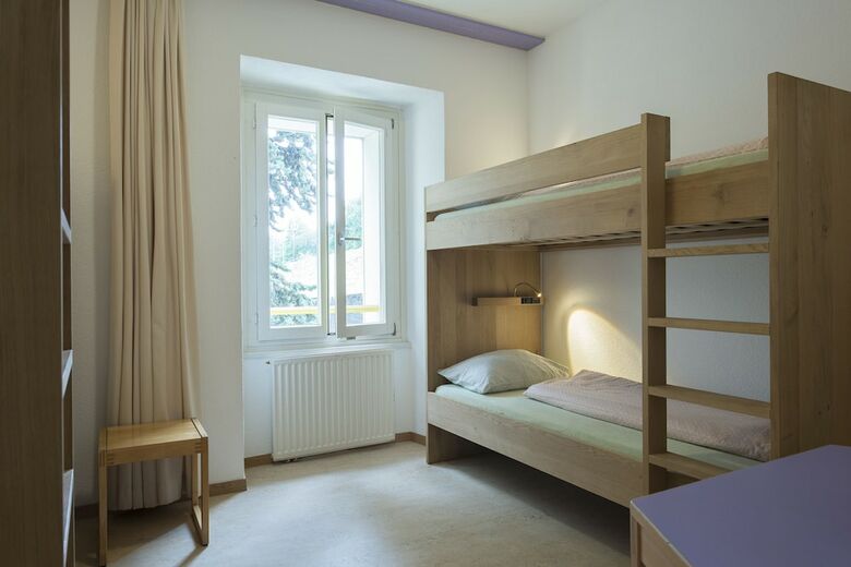 Hostal Youth Hostel Montreux