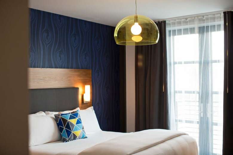 Hotel Eleven