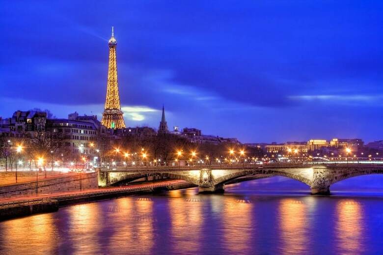 Hotel H�tel de La Paix Tour Eiffel