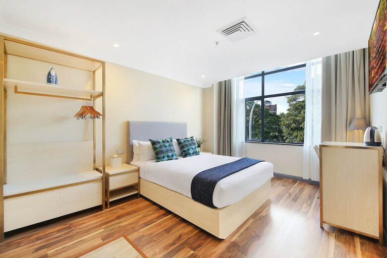 Ryals Hotel Broadway