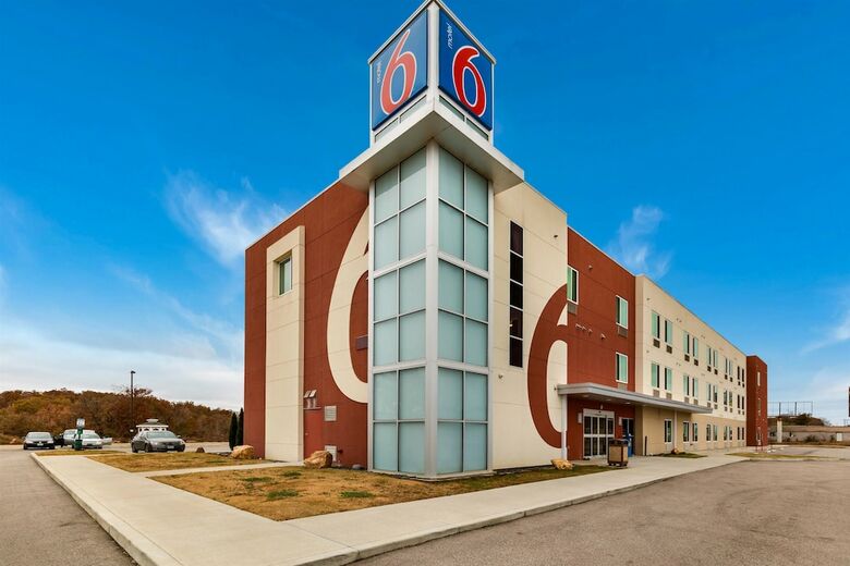 Hotel Motel 6 Poplar Bluff, Mo
