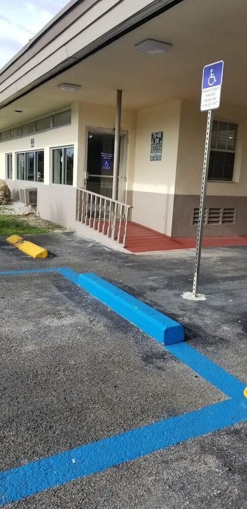Parkway Inn Airport Motel Miami
