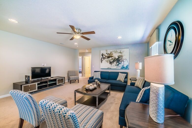 Windsor At Westside Resort By Global Resort Homes