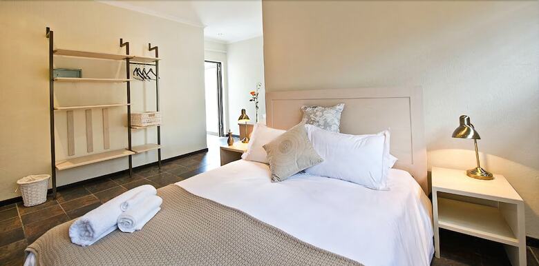 Hotel Galton House