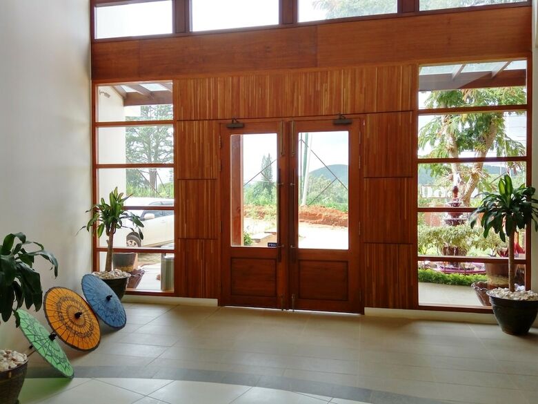 360 Kalaw Hotel