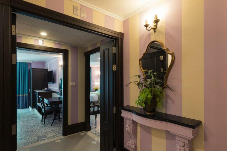 Sara's Hotel