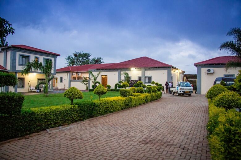 Hotel Glen Lodge & Tours