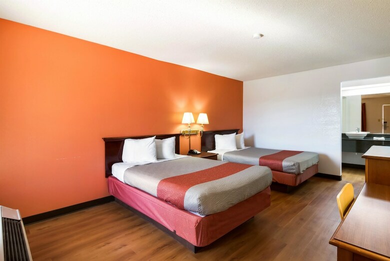 Motel 6 Metter, Ga