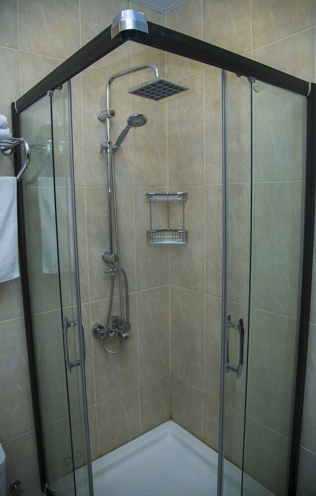 Paradise Hotel Baku