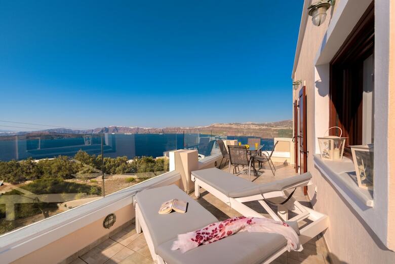 Aparthotel Akrotiri Apartments
