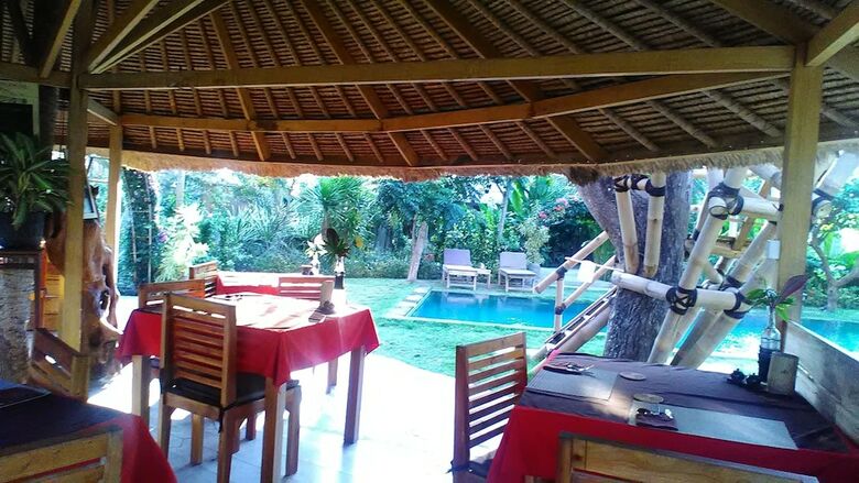 Hotel Tiki Lodge Lombok