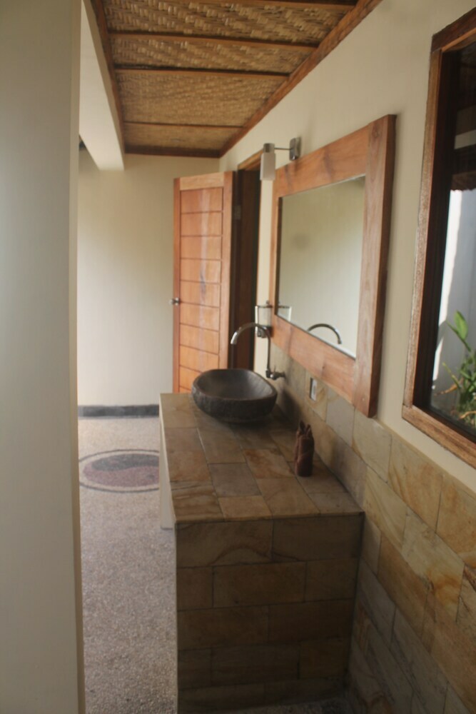 Hotel Tiki Lodge Lombok