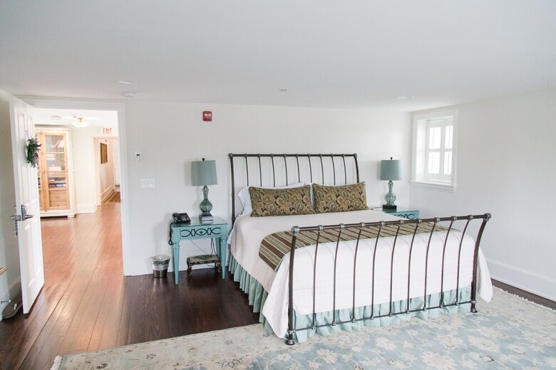Bed & Breakfast Inn At Evergreen
