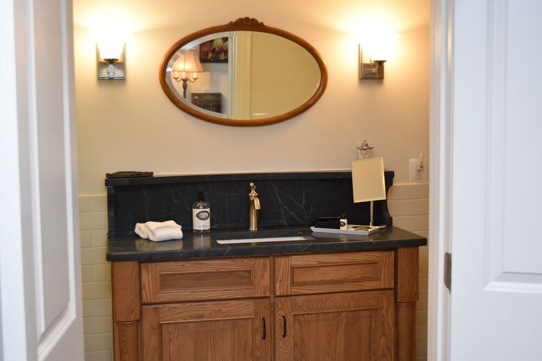 Bed & Breakfast Inn At Evergreen