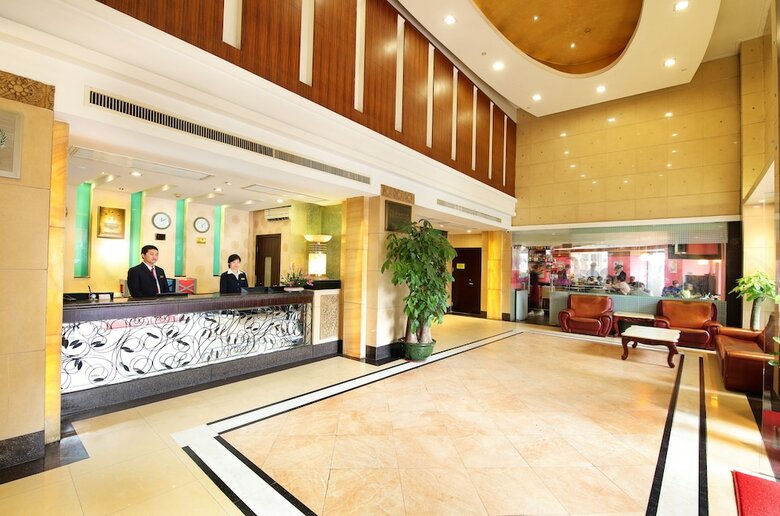 Xinhua Hotel