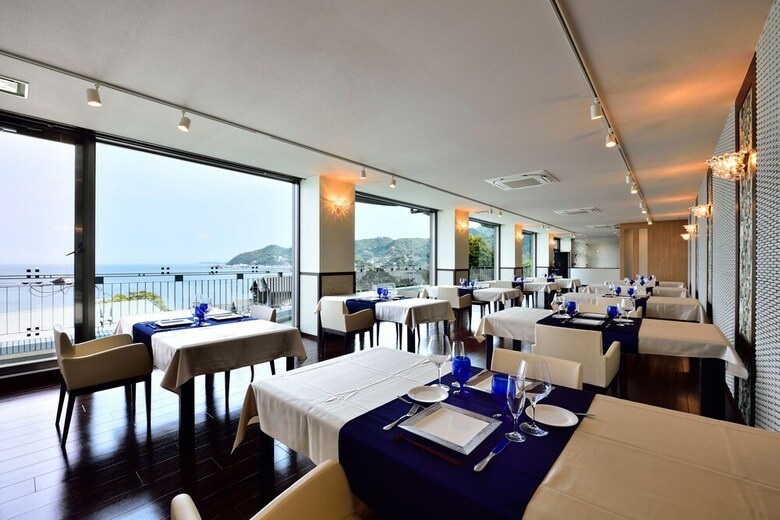 Hotel Fontaine Bleau Atami