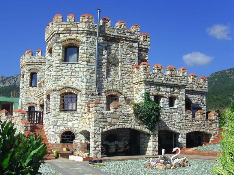 Hotel The Castle