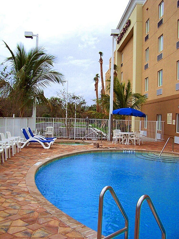 Hotel Hampton Inn & Suites Ft. Pierce