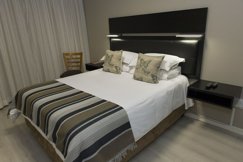 Hotel The Suburban