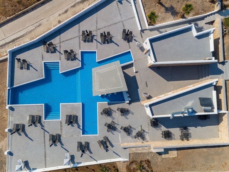 Aparthotel Desiterra Suites And Villas