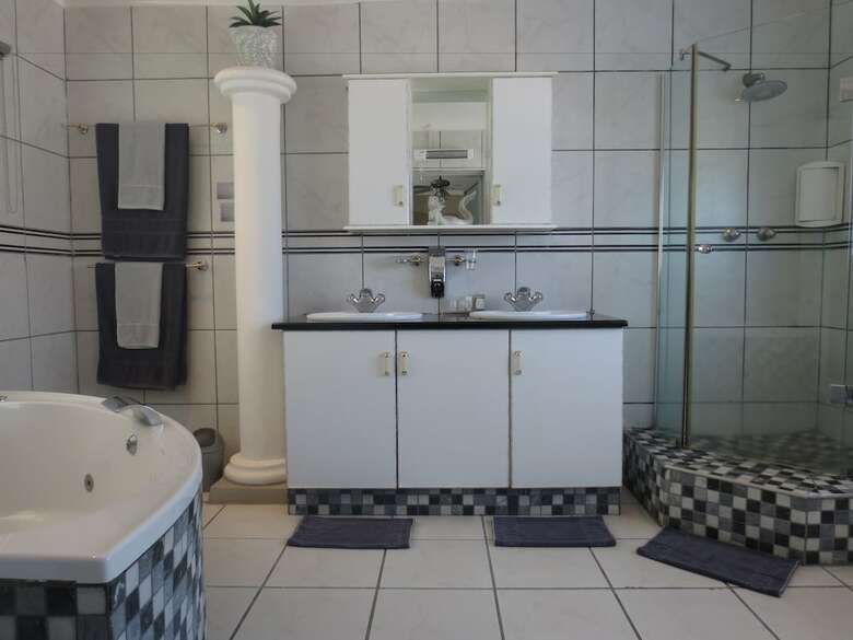 Hotel Cocomo Guesthouse, Spa And Conference Centre