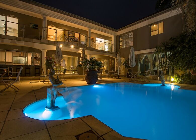 Hotel Cocomo Guesthouse, Spa And Conference Centre