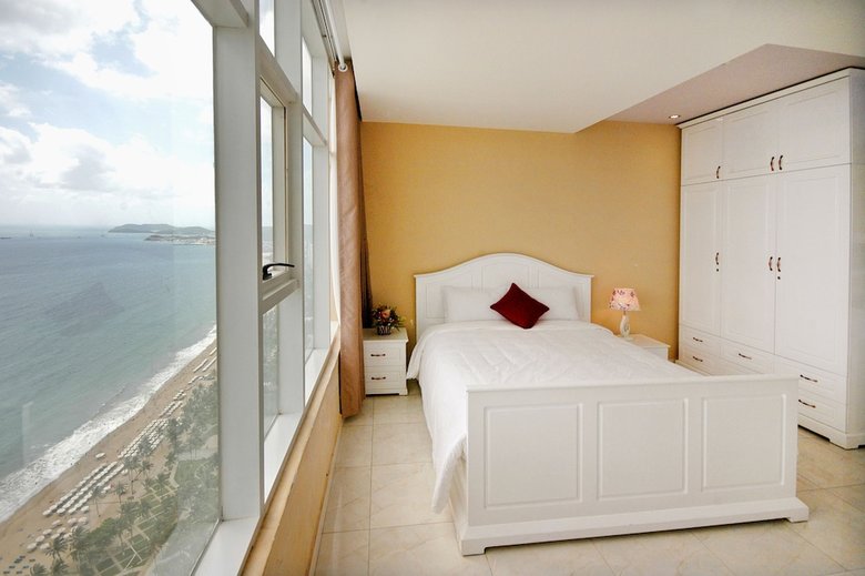 Handy Holiday Nha Trang Beach Apartment