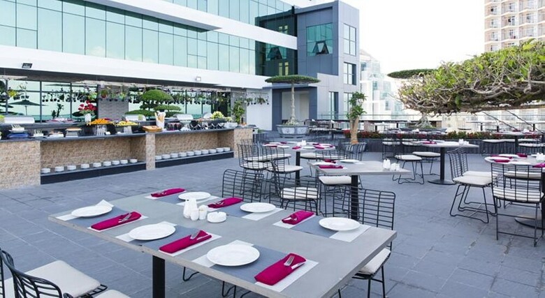 Handy Holiday Nha Trang Beach Apartment