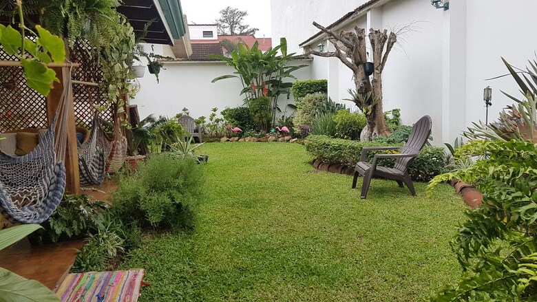Hostal Dscvr - The Garden San Jos�