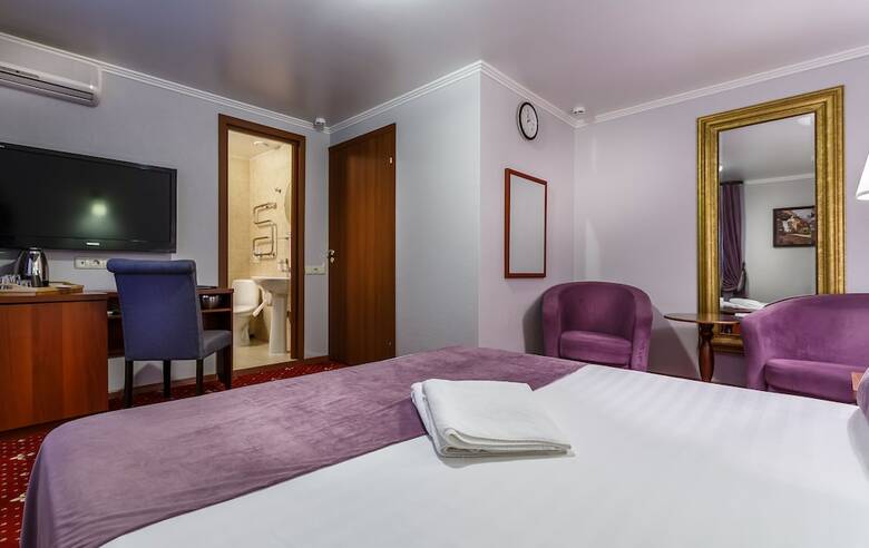 Mayak Hotel