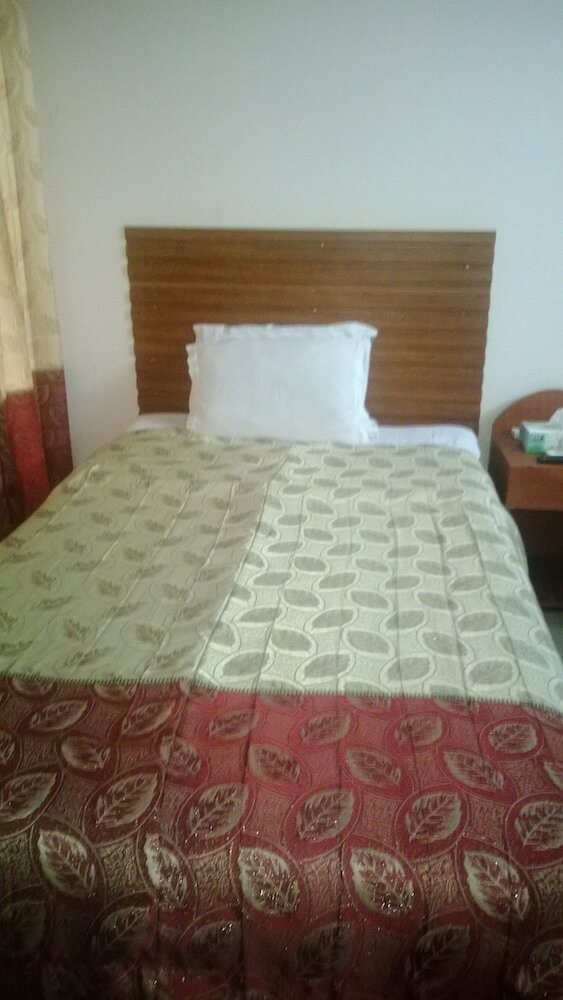 Hotel Traveller Inn