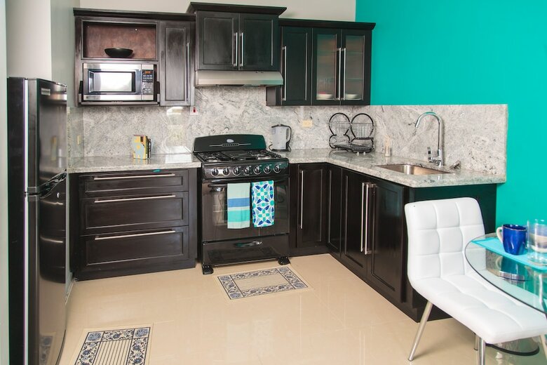 Skyview Manor Guest Apartments