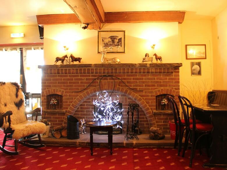 Posada The Crown Lodge And Restaurant