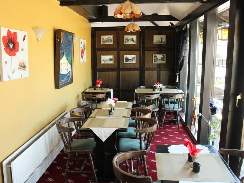 Posada The Crown Lodge And Restaurant