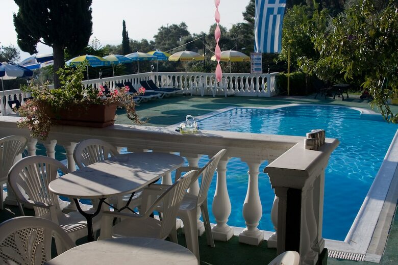 Aparthotel Andromaches Holiday Apartments