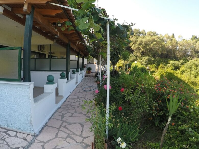 Aparthotel Andromaches Holiday Apartments