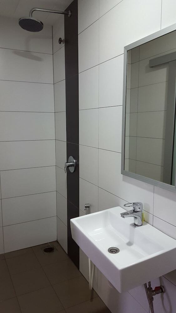 Hotel River View Inn Nusa Bestari Skudai