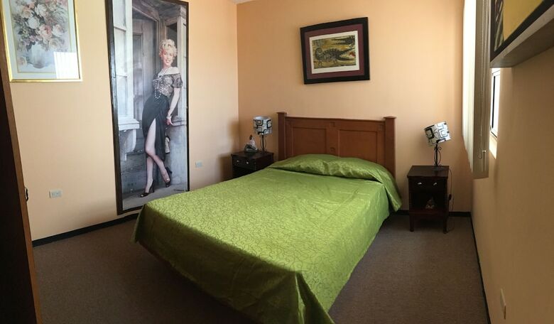 Apartamentos Suites Cervantes