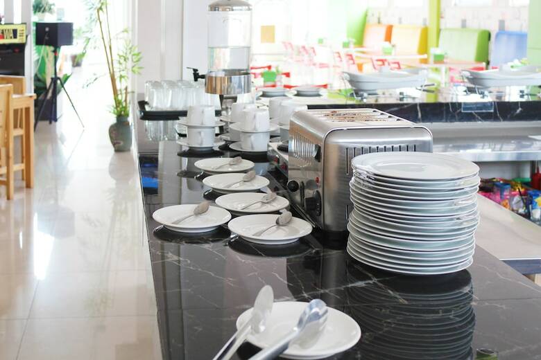Hotel Airy Karamat Bhayangkara 127 Sukabumi