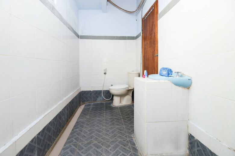 Hotel Airy Eco Pantai Senggigi Lombok
