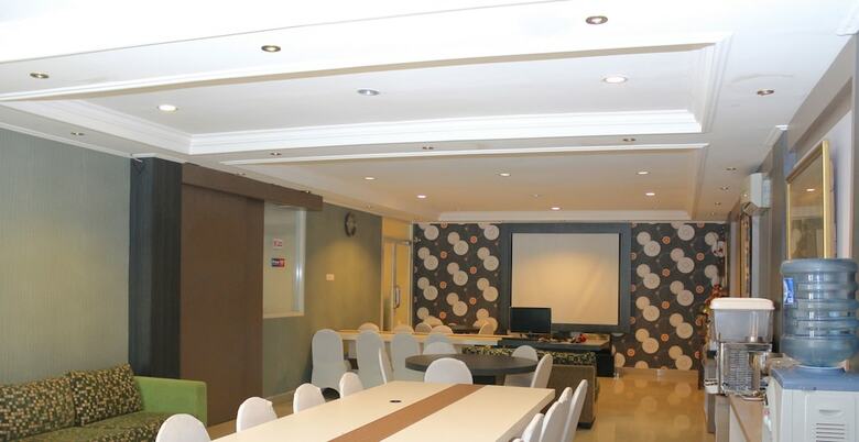 Hotel Airy Syariah Bandara Juanda Sidoarjo